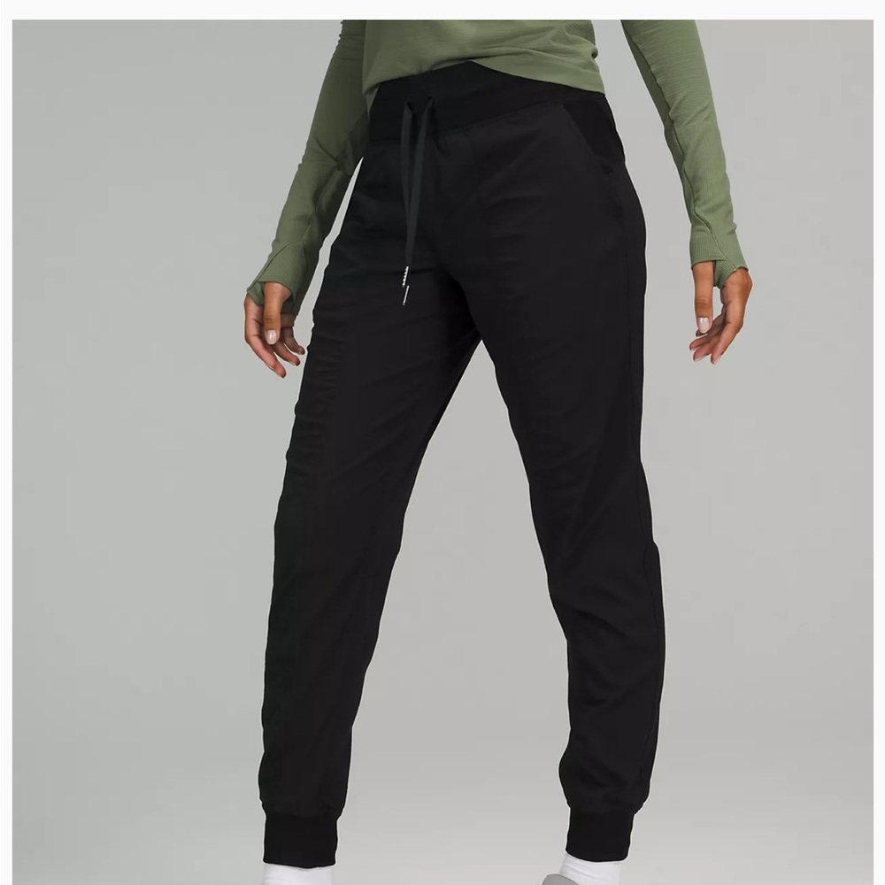 Lululemon dance studio jogger black